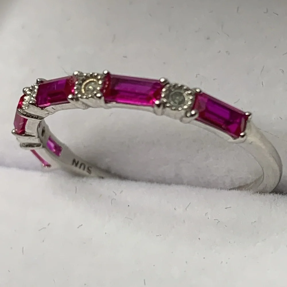 10kt White Gold Baguette Lab Ruby & Natural Diamond Band Ring Stacking Size 7 - Picture 12 of 15
